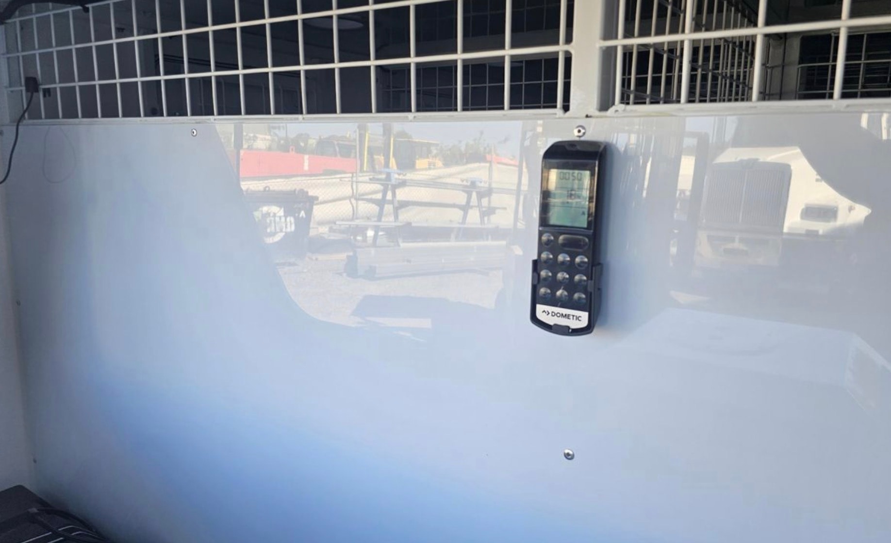 HYK9 trailer interior floor and drainage