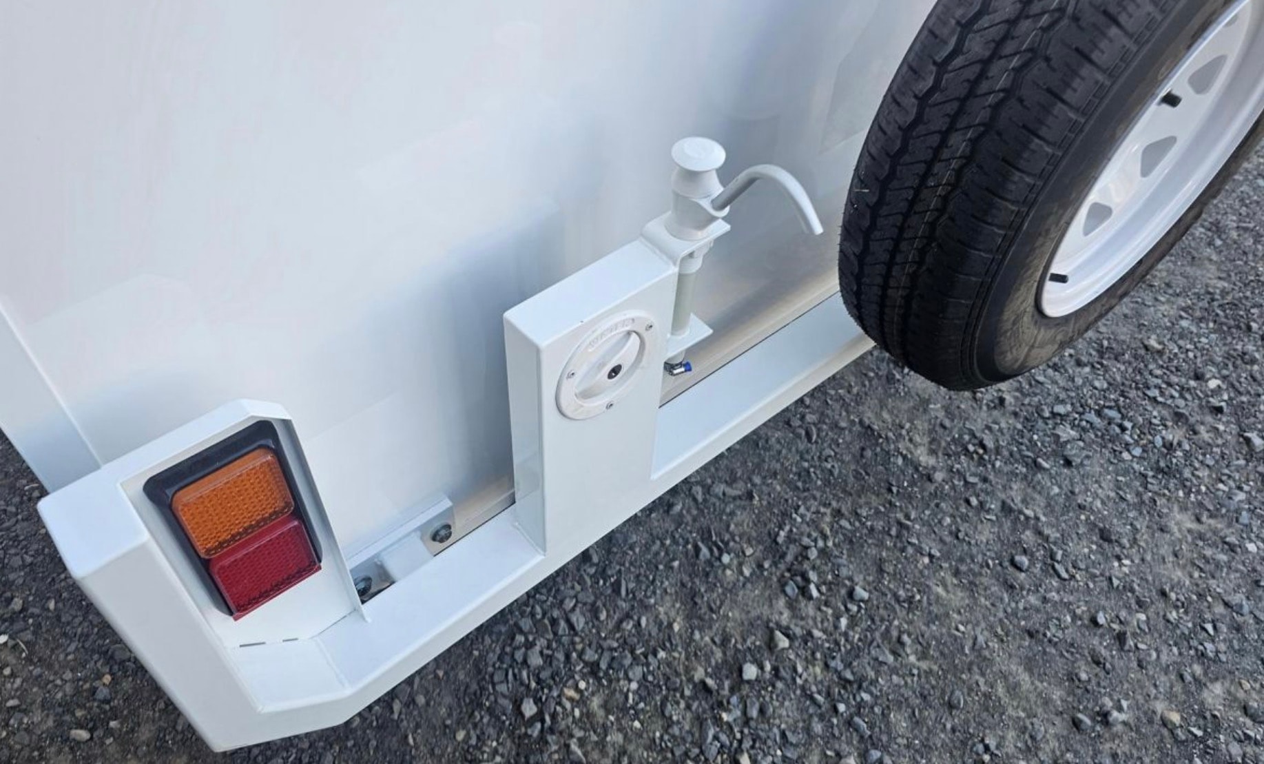 HYK9 trailer rear work station