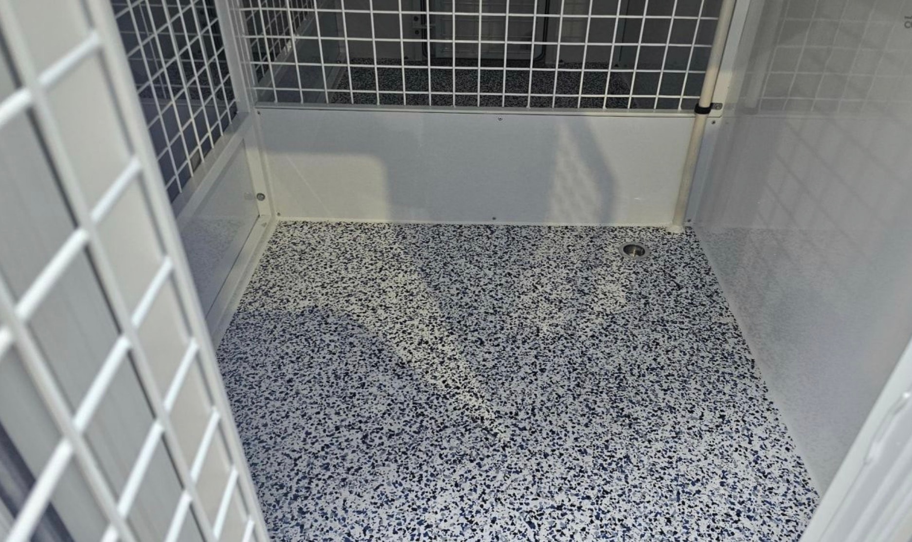 HYK9 trailer front storage compartment